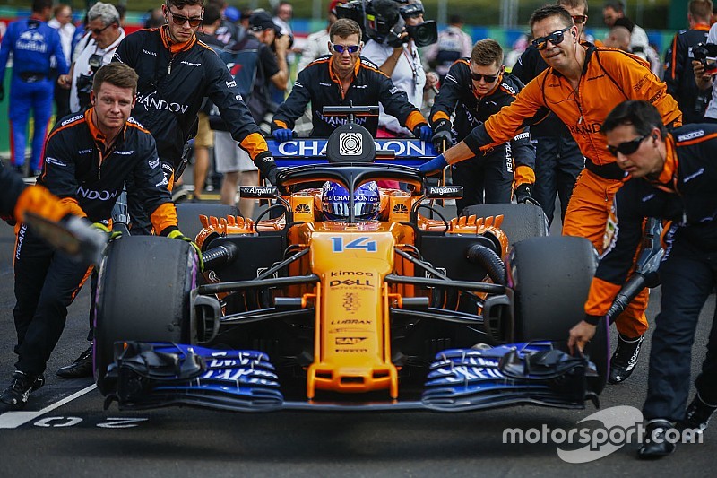 Consultor da Red Bull: Alonso precisa de um time só para ele