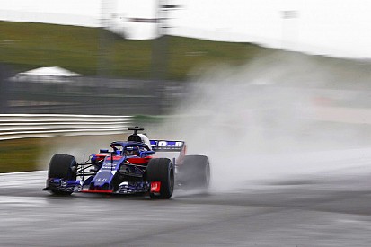 Toro Rosso 2018'de "adım adım" ilerleyecek