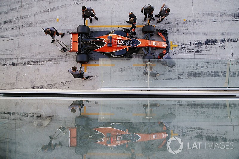 «Был реальный шанс потерять людей». Булье о ситуации в McLaren-Honda
