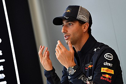 Ricciardo sabe que tendrá penalizaciones en la parrilla