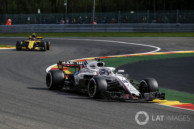 Stroll: Pistteki atmosfer harika