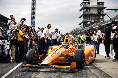 McLaren “neither confirms nor denies” IndyCar rumors