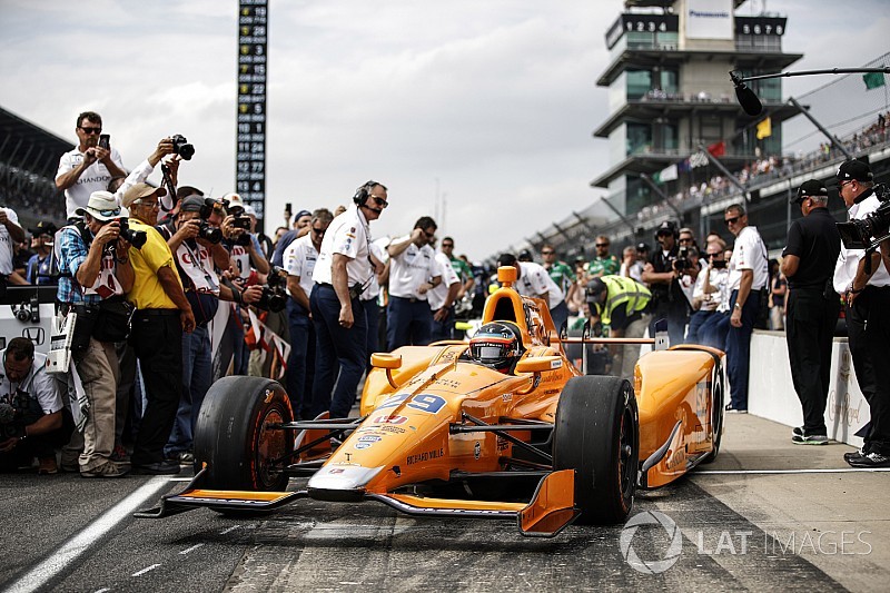McLaren mantém suspense sobre chegada à Indy