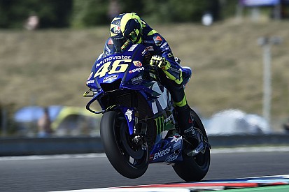 Rossi: "Presioné mucho a Yamaha para tener un equipo de test"