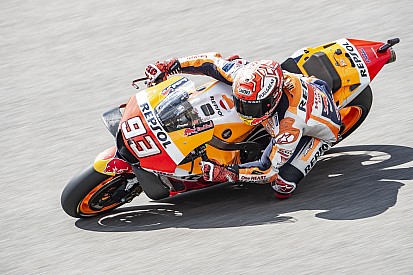 Márquez bate Petrucci e marca nona pole seguida na Alemanha