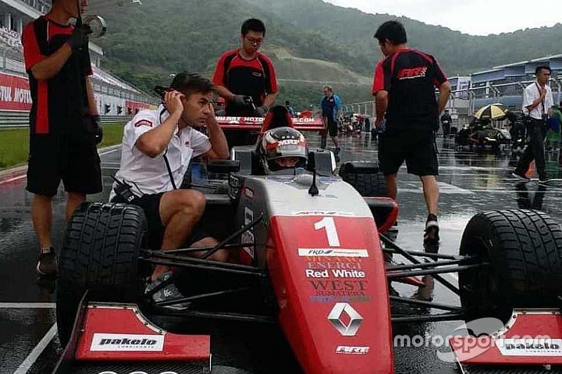 AFR Ningbo: Dana raih podium Race 1 di cuaca ekstrem