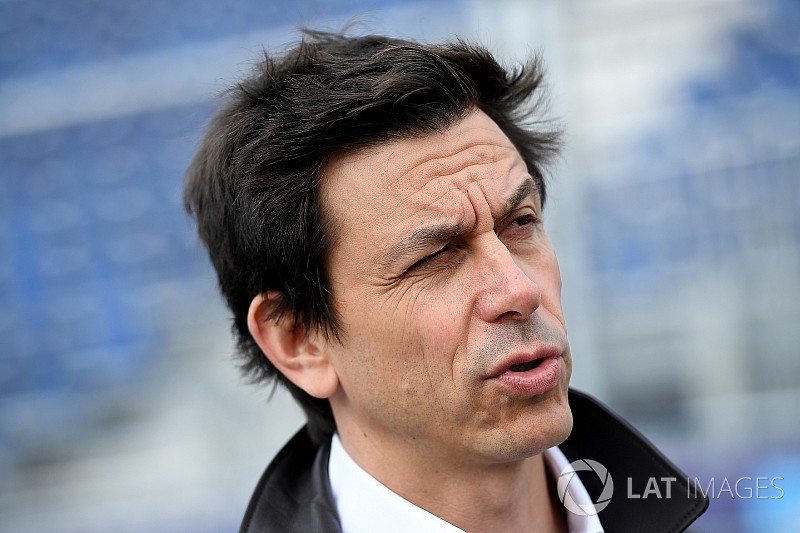 Wolff: “Moeten maximale uit alle compounds halen”