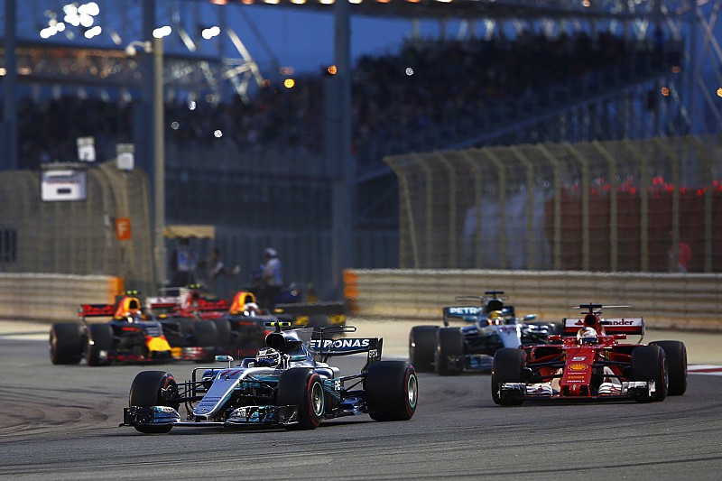 Course - À Vettel la victoire, à Hamilton les regrets