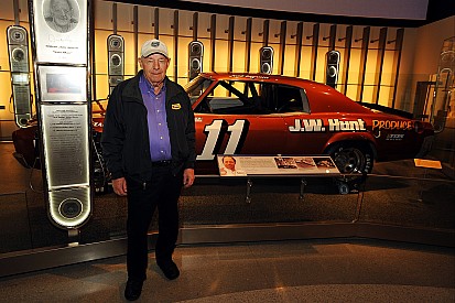 NASCAR Hall of Famer Jack Ingram seriously injured in car accident