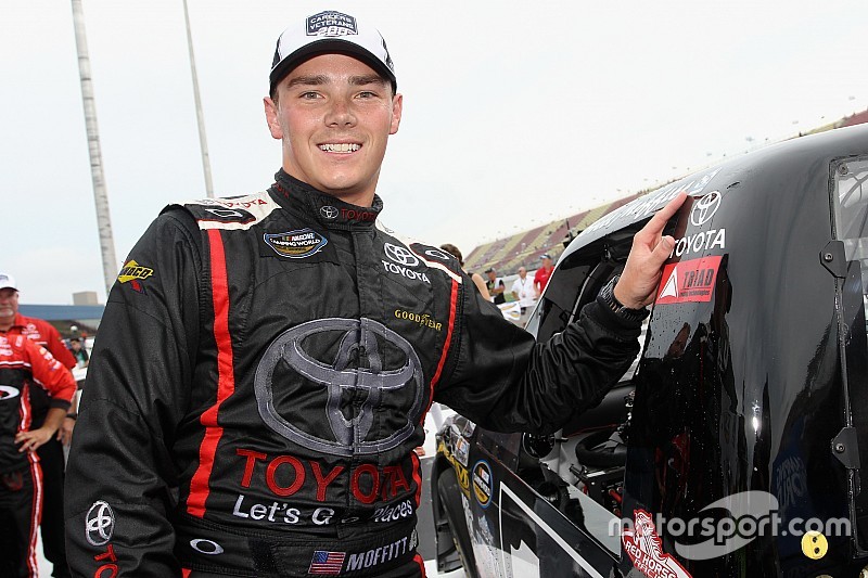 Moffitt secures Truck ride for Daytona with Red Horse Racing