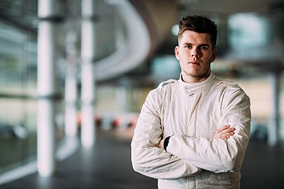Esporter Van Buren en Vandoorne voor McLaren in actie tijdens Goodwood