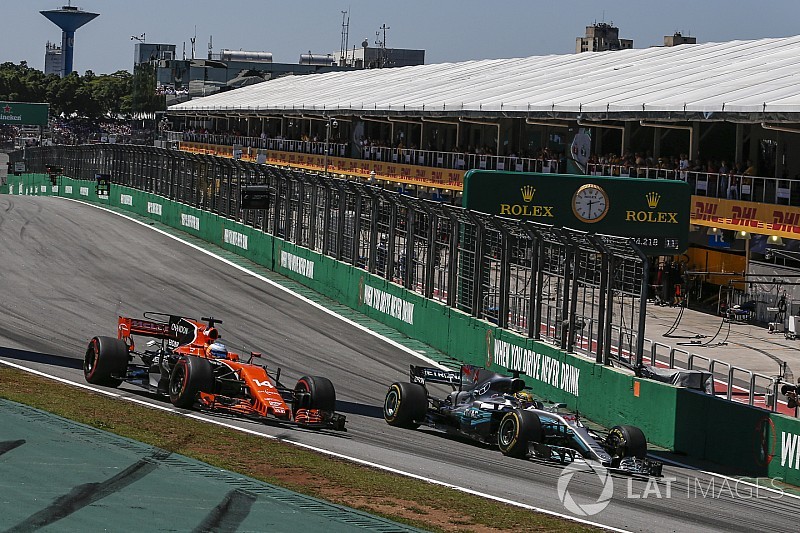 Mercedes, McLaren ve Renault tehdidini