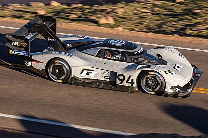 Dumas marca el paso en la calificación en Pikes Peak