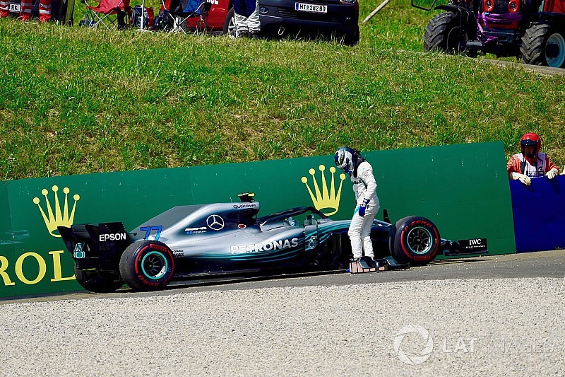 Mercedes busca si el doble abandono de Austria tendrá consecuencias