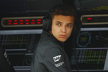 McLaren está considerando a Norris como piloto de reserva