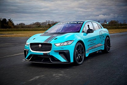 Jaguar I-PACE debut di ePrix Berlin