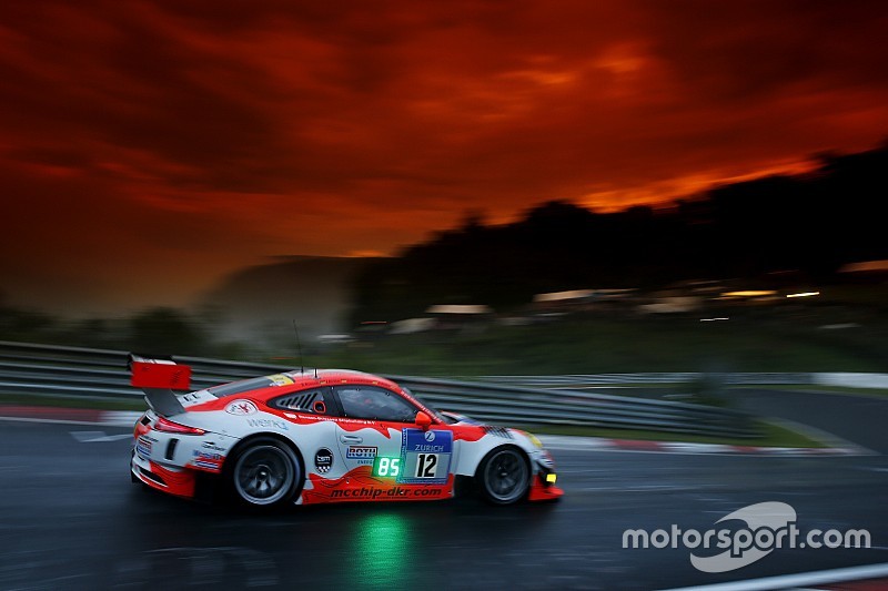 Top 10: Die schönsten Bilder aus den Nachtstunden der 24h Nürburgring