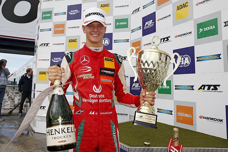 Mick Schumacher con la Superlicenza di F1 potrebbe piacere alla Toro Rosso