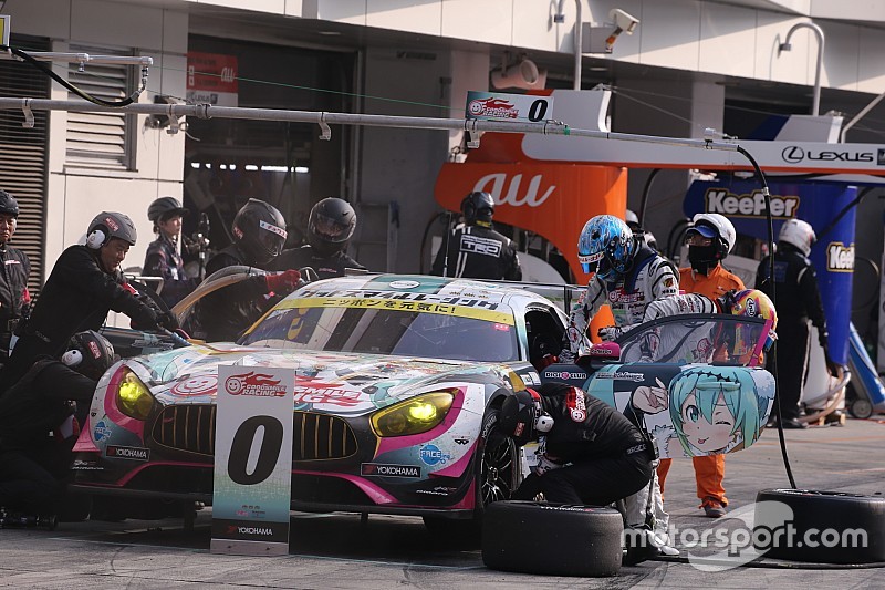 GSR、今季初表彰台は出し切った結果。”別次元”の55号車ARTAにはお手上げ