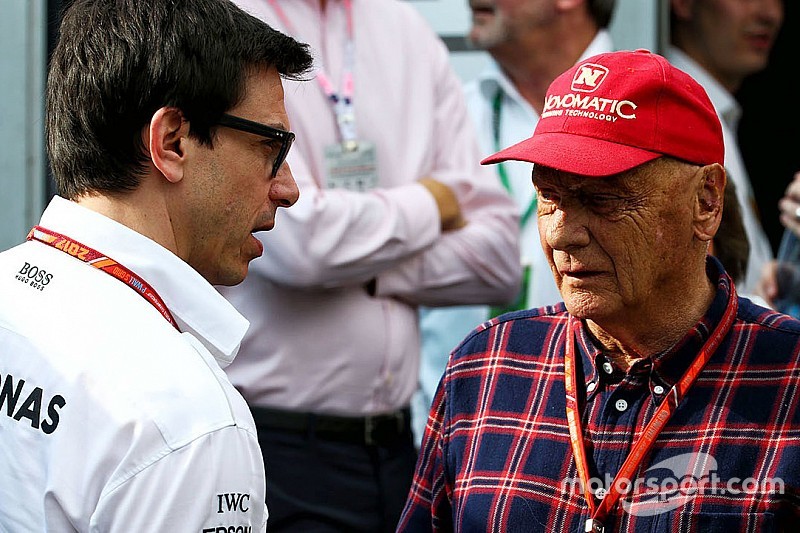 Lauda perdió dinero apostando por la pole de Vettel
