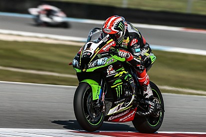 WSBK Assen: Rea zegeviert in Race 1 voor indrukwekkende Van der Mark