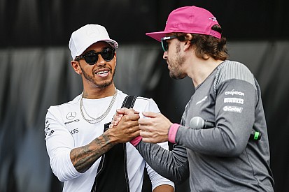 Alonso : "Bien plus logique" que Hamilton soit aussi titré que Vettel