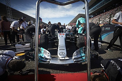Відео: оновлення на боліді Mercedes W08