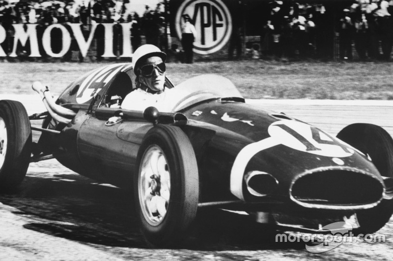 In Argentinië 1958 behaalt Stirling Moss een spectaculaire eerste zege voor het Rob Walker Racing Team