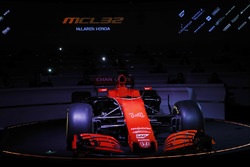 Lancering van de McLaren MCL32