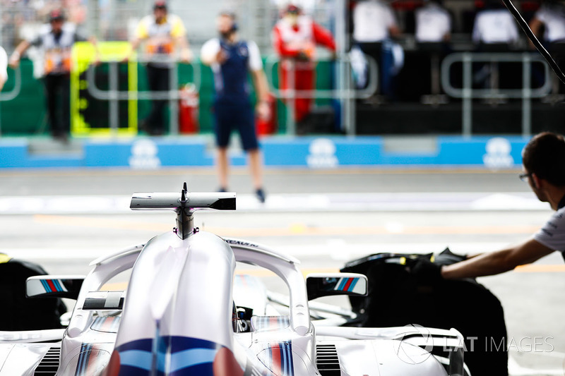 Lance Stroll, Williams FW41 si prepara a lasciare il box