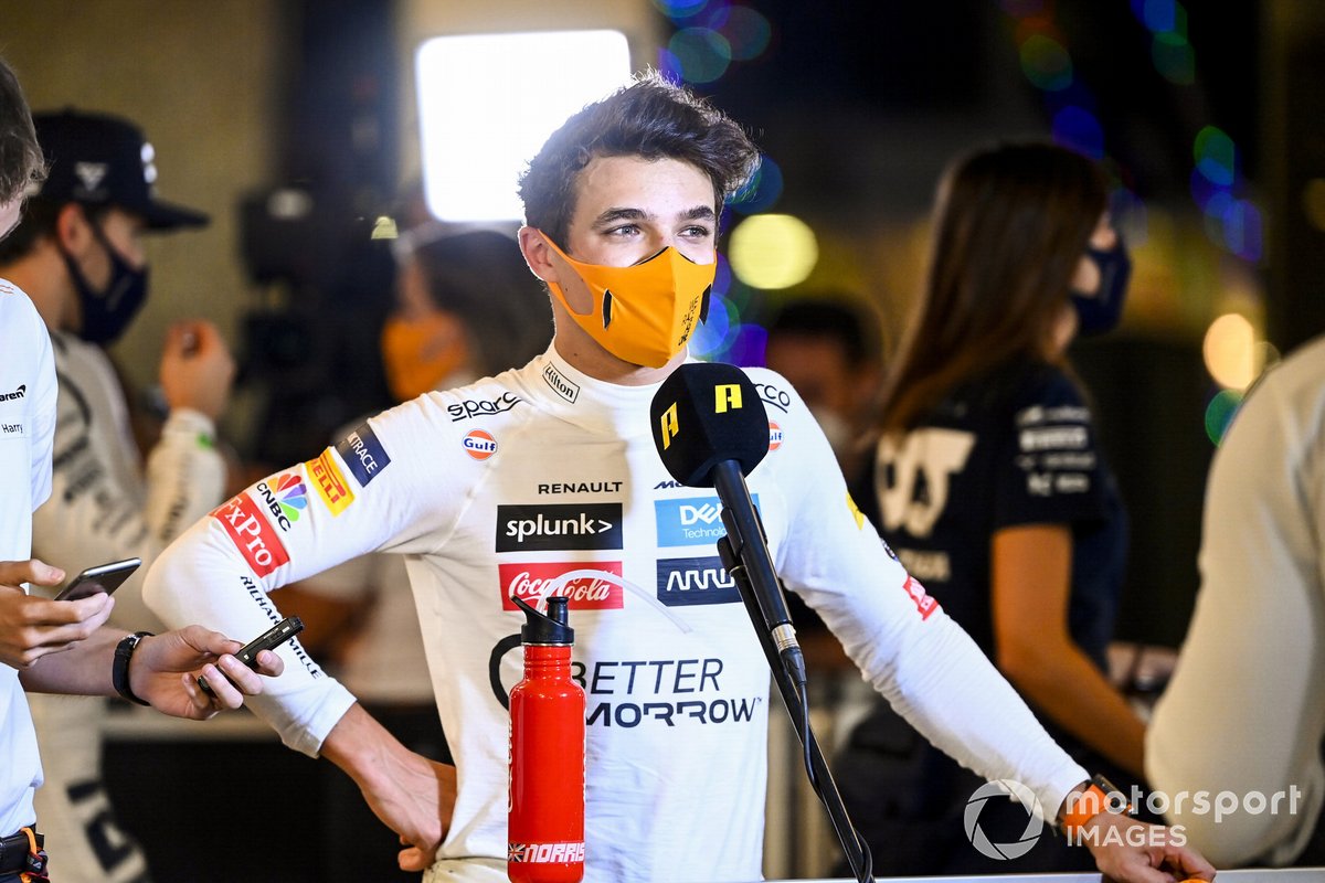 Lando Norris, McLaren saat diwawancarai salah satu media