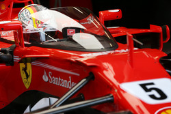 Sebastian Vettel, Ferrari SF70H, cockpit shield