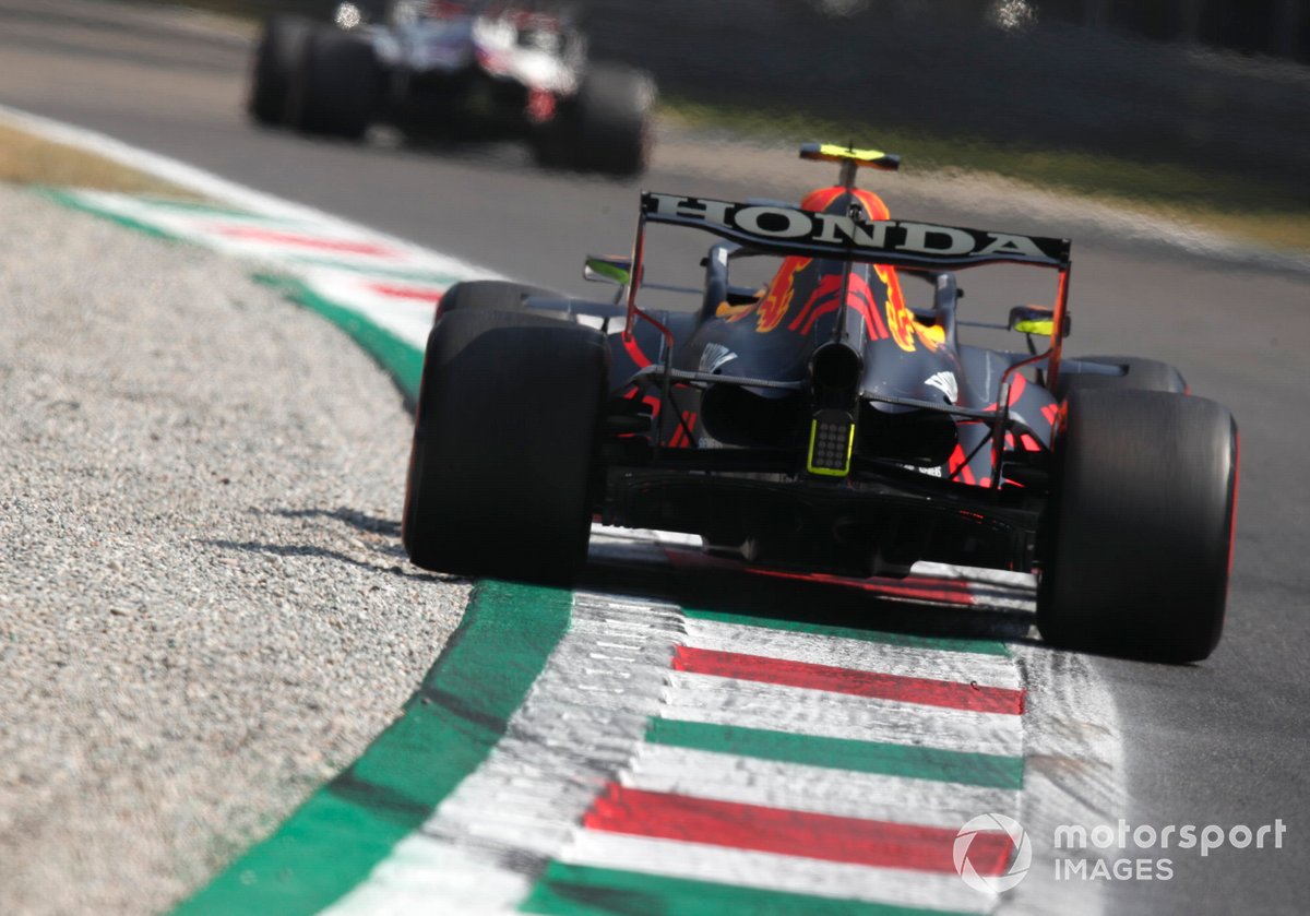 Серхио Перес, Red Bull Racing RB16B