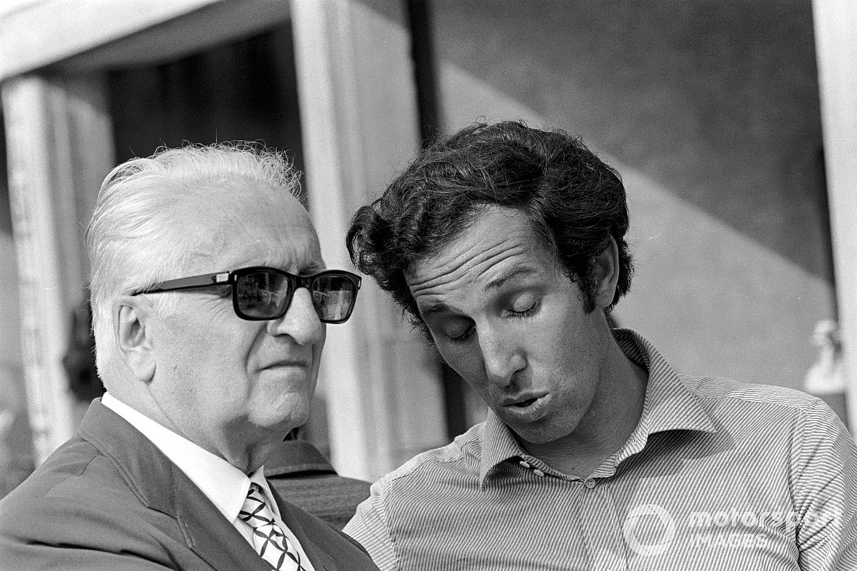 Enzo Ferrari con Mauro Forghieri durante una visita a Monza