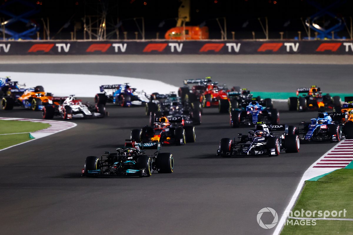 Lewis Hamilton, Mercedes W12, Pierre Gasly, AlphaTauri AT02, Max Verstappen, Red Bull Racing RB16B, and Fernando Alonso, Alpine A521