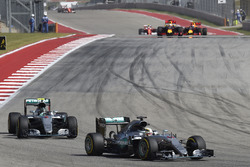 Lewis Hamilton, Mercedes AMG F1 W07 Hybrid, Nico Rosberg, Mercedes AMG F1 W07 Hybrid