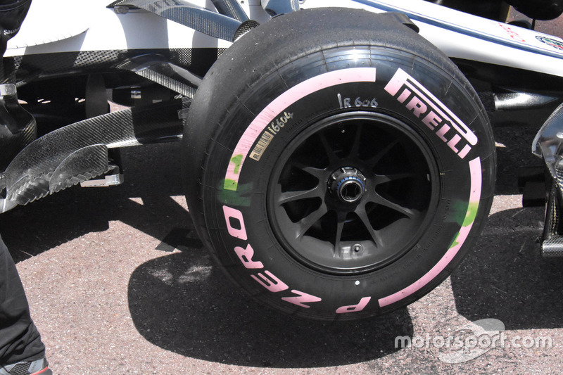 Neumático del Alfa Romeo Sauber C37