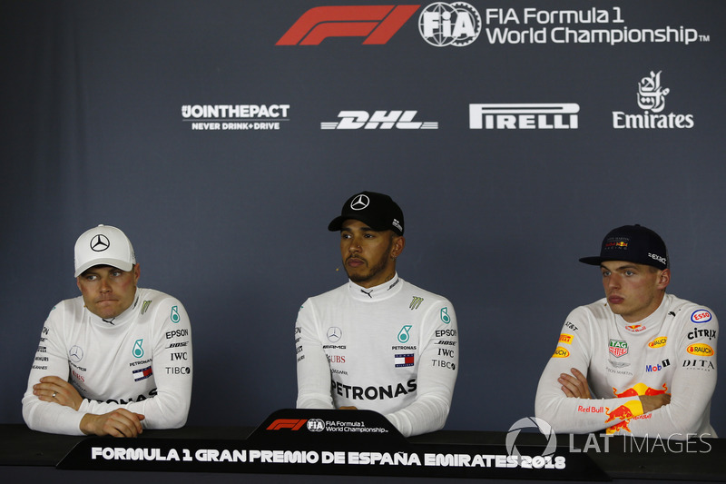 Валттері Боттас, Mercedes-AMG F1, Льюіс Хемілтон, Mercedes-AMG F1, та Макс Ферстаппен, Red Bull Racin
