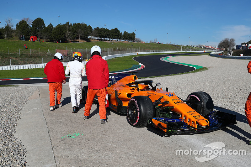 Остановка на трассе: Фернандо Алонсо, McLaren MCL33
