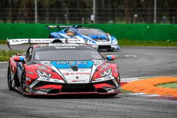 Azione in pista durante i test