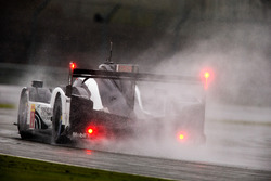 #2 Porsche Team Porsche 919 Hybrid: Romain Dumas, Neel Jani, Marc Lieb