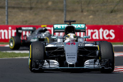 Льюіс Хемілтон, Mercedes AMG F1 W07 Hybrid