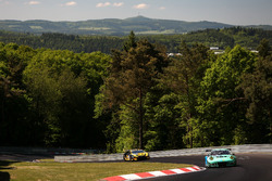 #44 Team Falken Motorsport, Porsche 991 GT3-R: Martin Ragginger, Jörg Bergmeister, Dirk Werner, Laurens Vanthoor