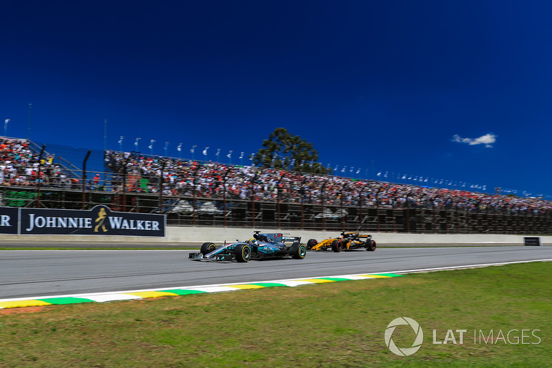 Lewis Hamilton, Mercedes-Benz F1 W08