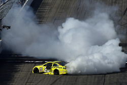 Il vincitore della gara Matt Kenseth, Joe Gibbs Racing Toyota