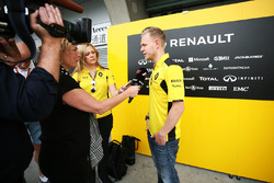Kevin Magnussen, Renault Sport F1 Team with the media