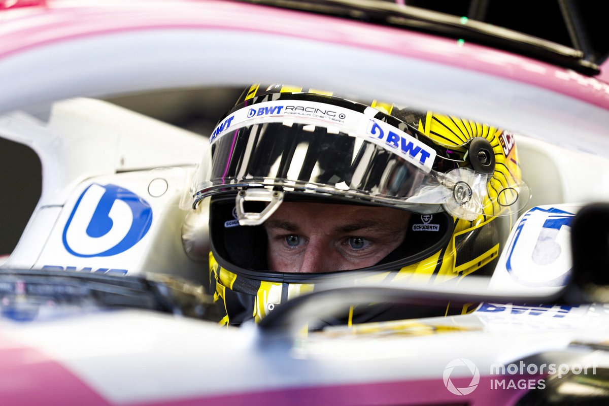 Nico Hulkenberg saat berada di dalam kokpit Racing Point RP20