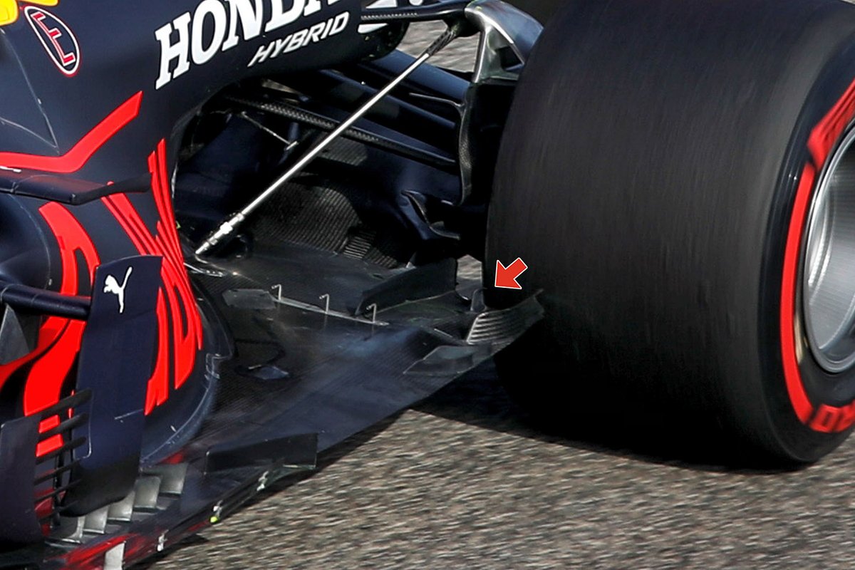 Red Bull RB16B floor fin