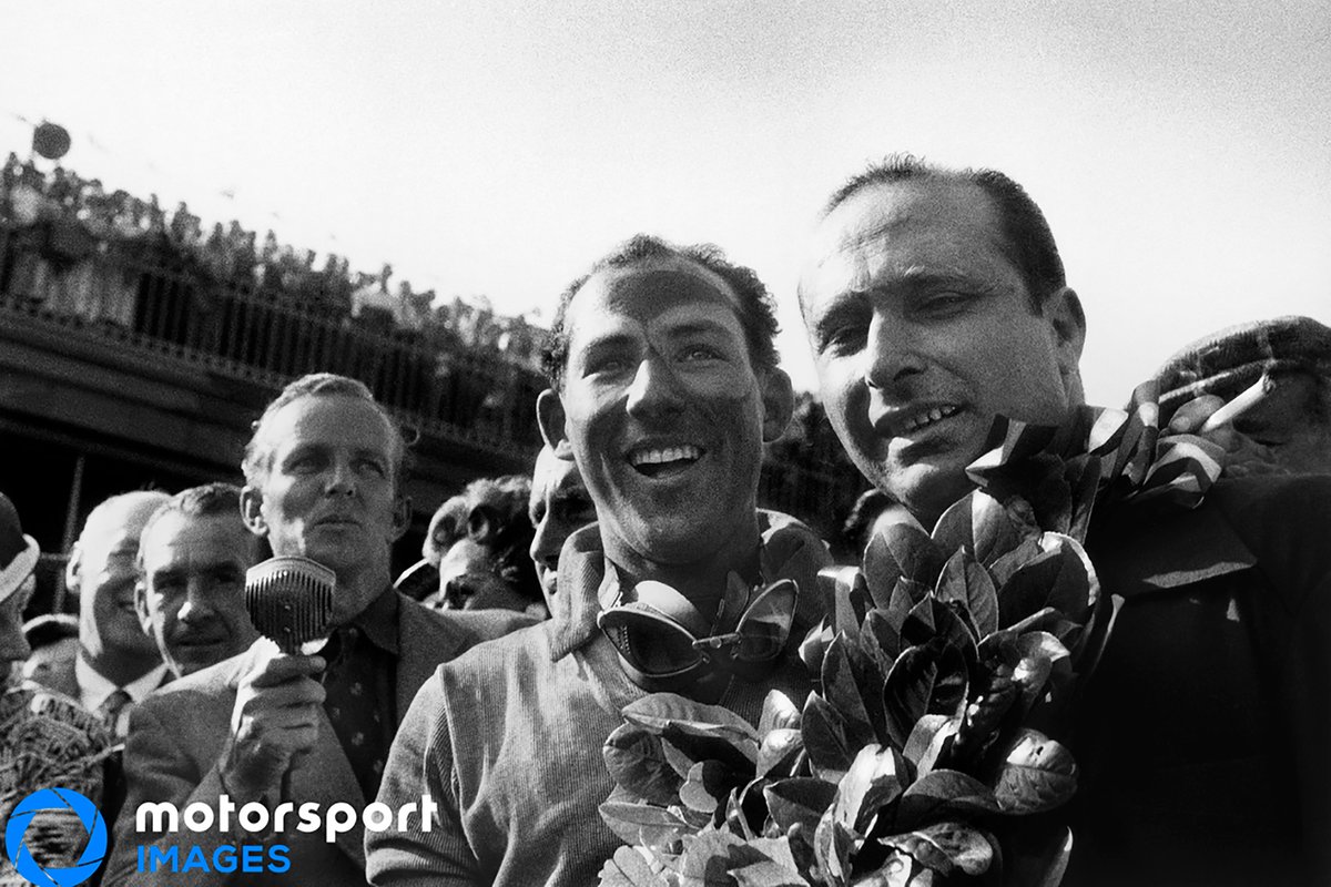 GP de Gran Bretaña de 1955
Stirling Moss y Juan Manuel Fangio, Mercedes-Benz
