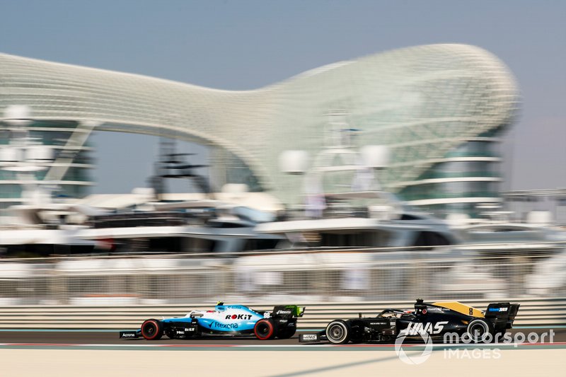 Robert Kubica, Williams FW42, lRomain Grosjean, Haas F1 Team VF-19